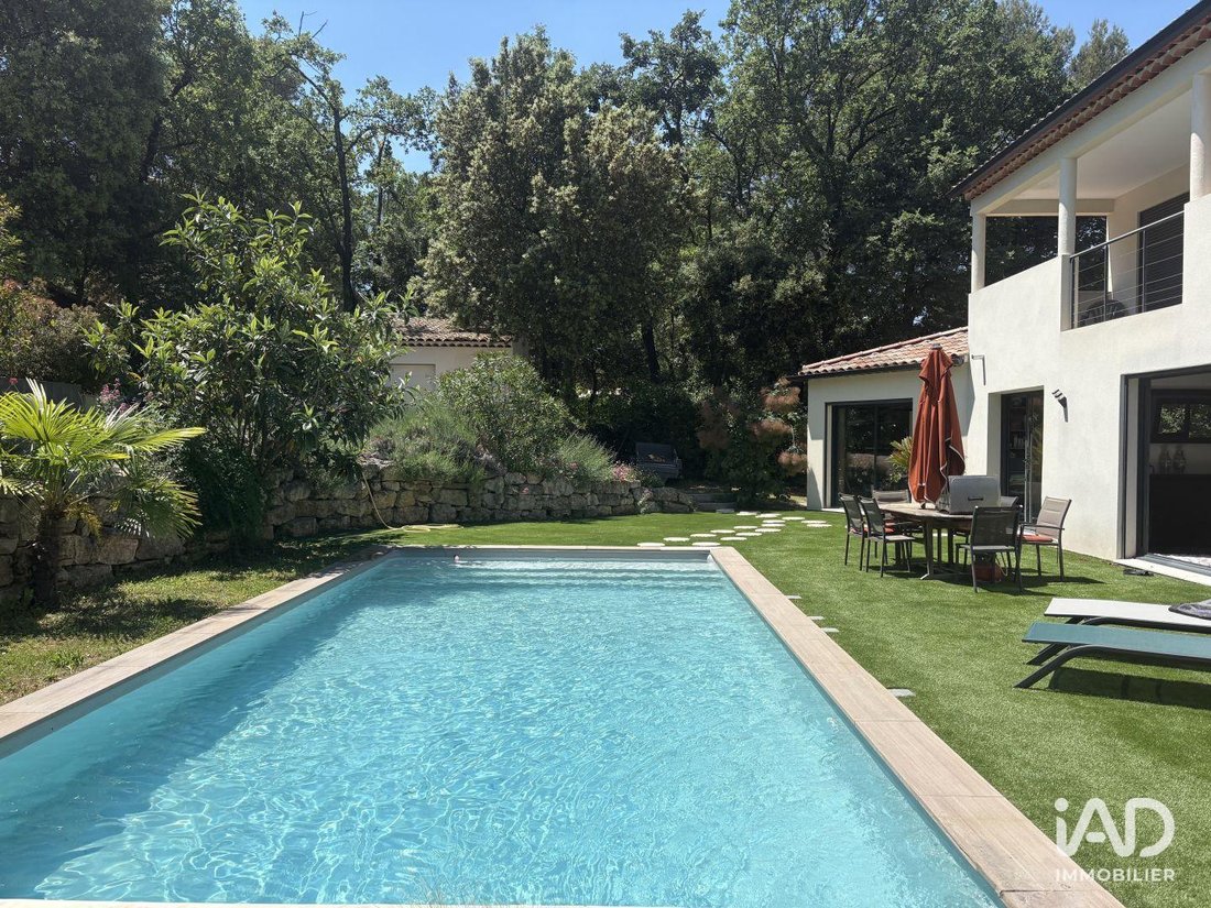 House in Pertuis, Provence-Alpes-Côte d'Azur, France 1 - 17997608
