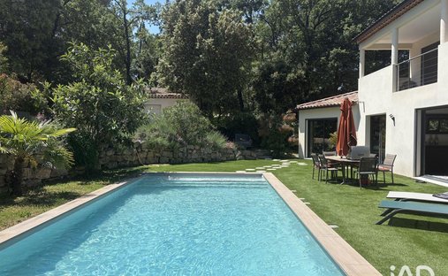 House in Pertuis, Provence-Alpes-Côte d'Azur, France 1