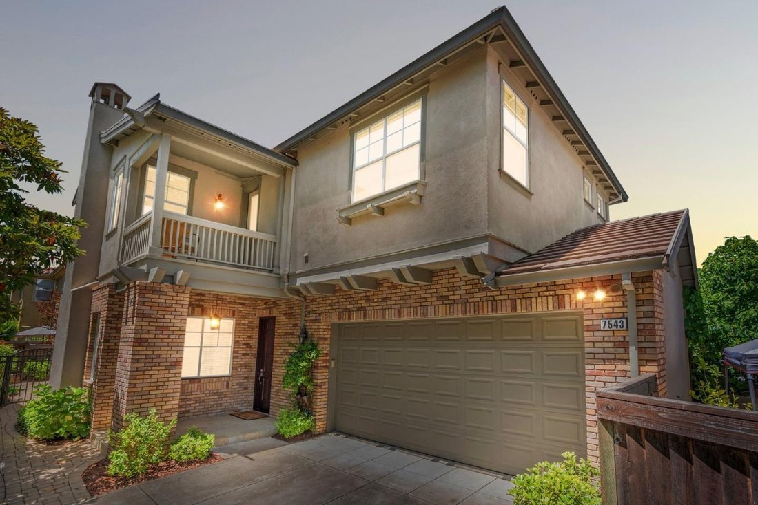 House in Gilroy, California, United States 1 - 18002080