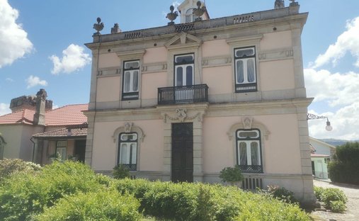 Villa in Almacave, Viseu District, Portugal 1