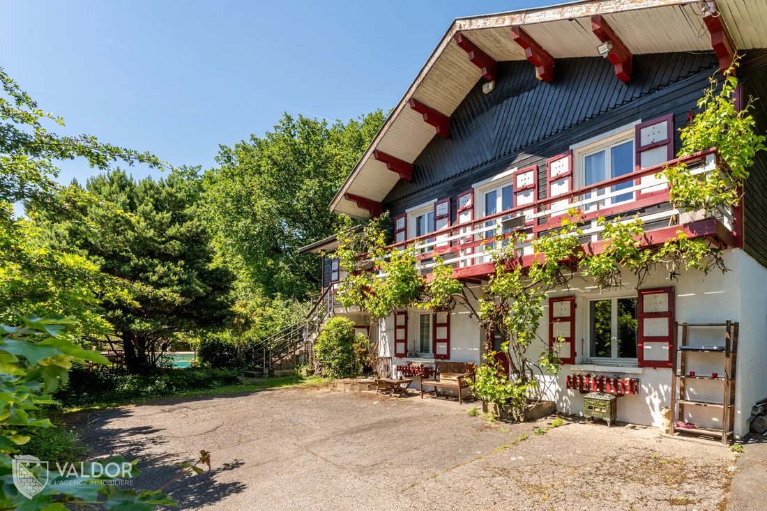 Chalet in Est, Dardilly, France 4 - 18003934