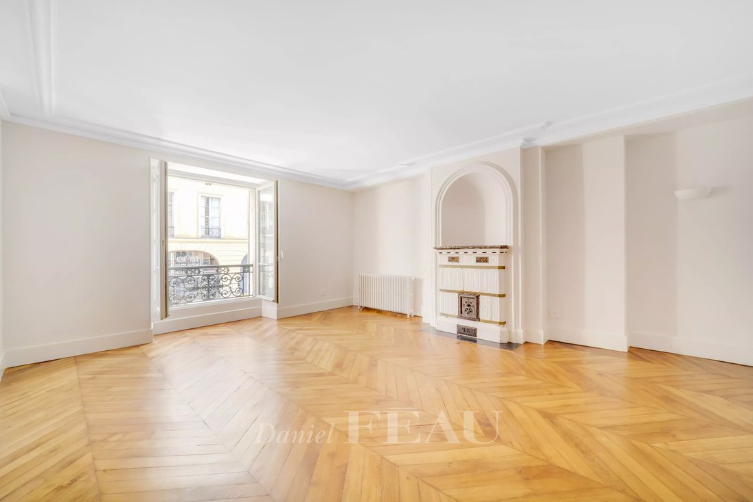 Apartment in Saint Louis, Versailles, France 1 - 17999412