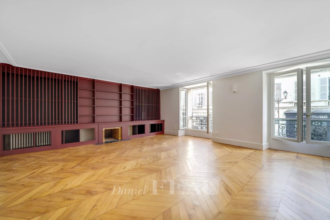 Apartment in Saint Louis, Versailles, France 2 - 17999412