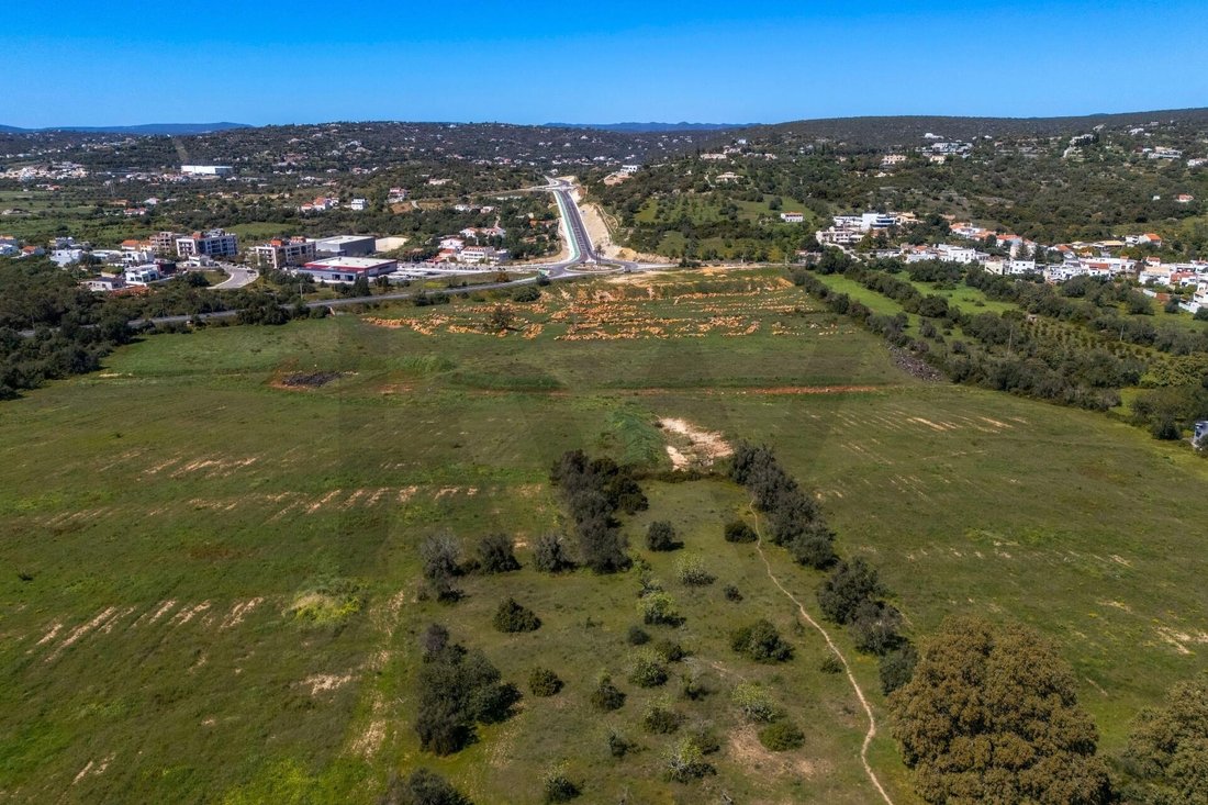 Land in Loule (Sao Clemente), Algarve, Portugal 2 - 18003813