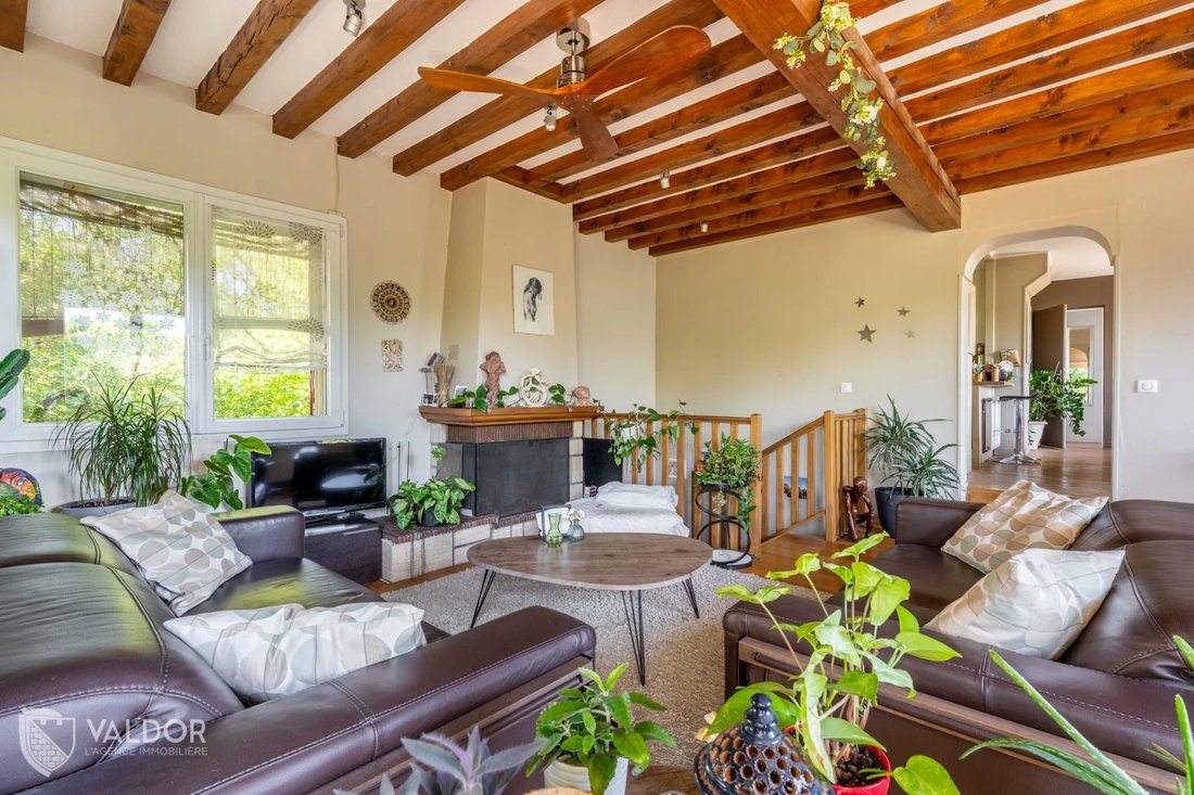 Chalet in Est, Dardilly, France 3 - 18003934