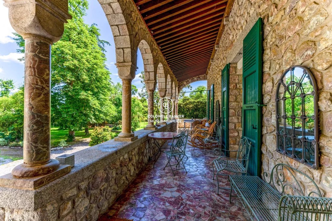 Estate in Ouest, Prades, France 3 - 16119262