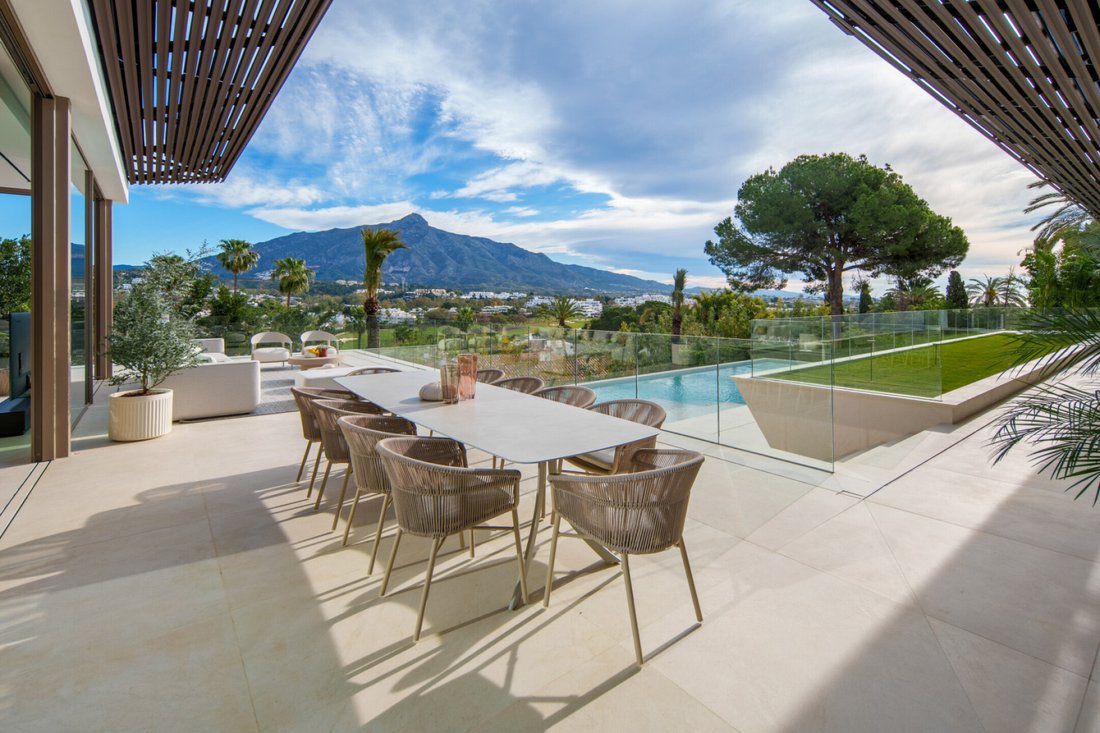 Villa in Nueva Andalucia, Marbella, Spain 5 - 18003789