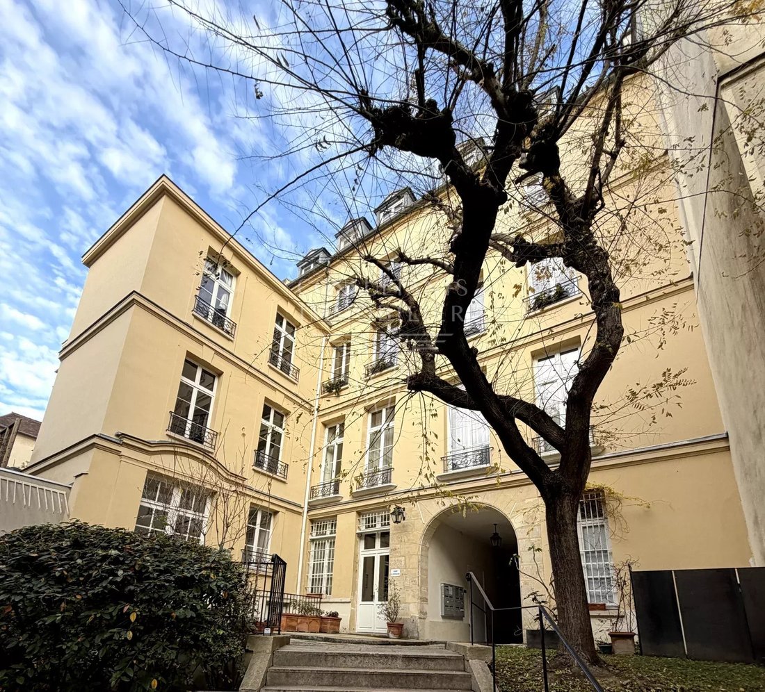 Apartment in Archives, Paris 3e Arrondissement, Paris 4 - 18003927
