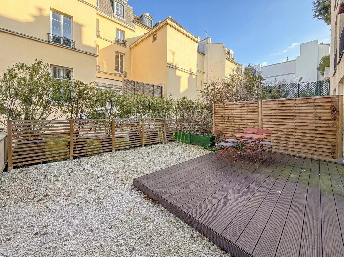 Apartment in Archives, Paris 3e Arrondissement, Paris 1 - 18003927