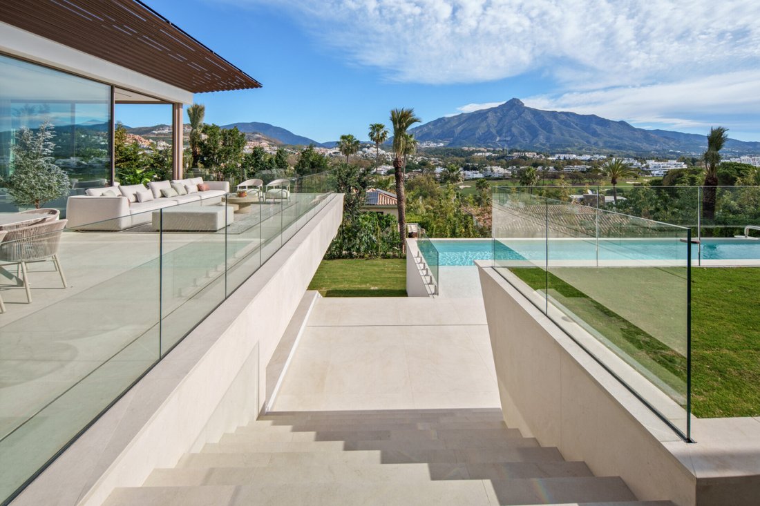 Villa in Nueva Andalucia, Marbella, Spain 3 - 18003789