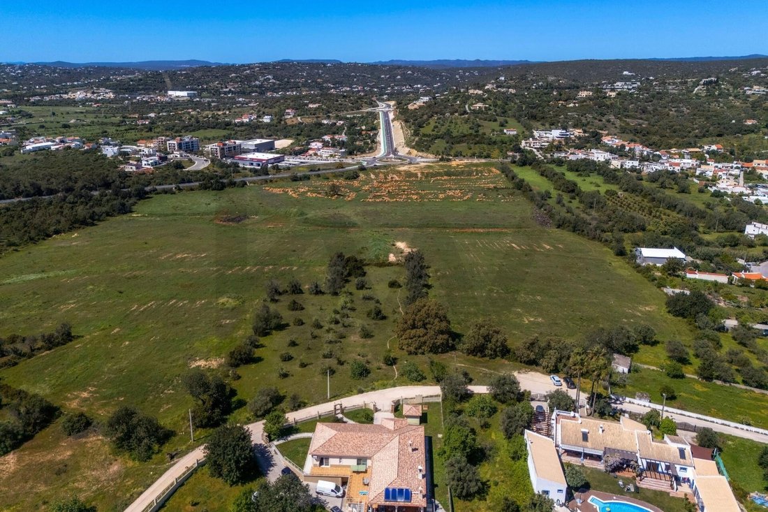 Land in Loule (Sao Clemente), Algarve, Portugal 3 - 18003813