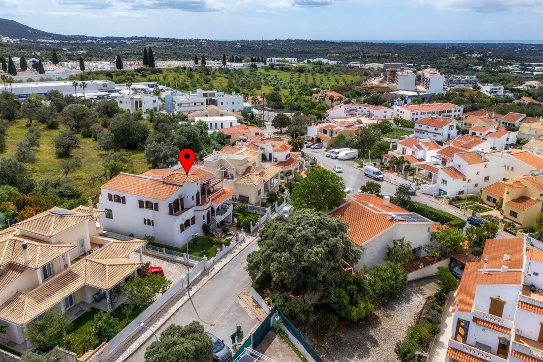 Townhouse in Loule (Sao Sebastiao), Algarve, Portugal 2 - 18003805