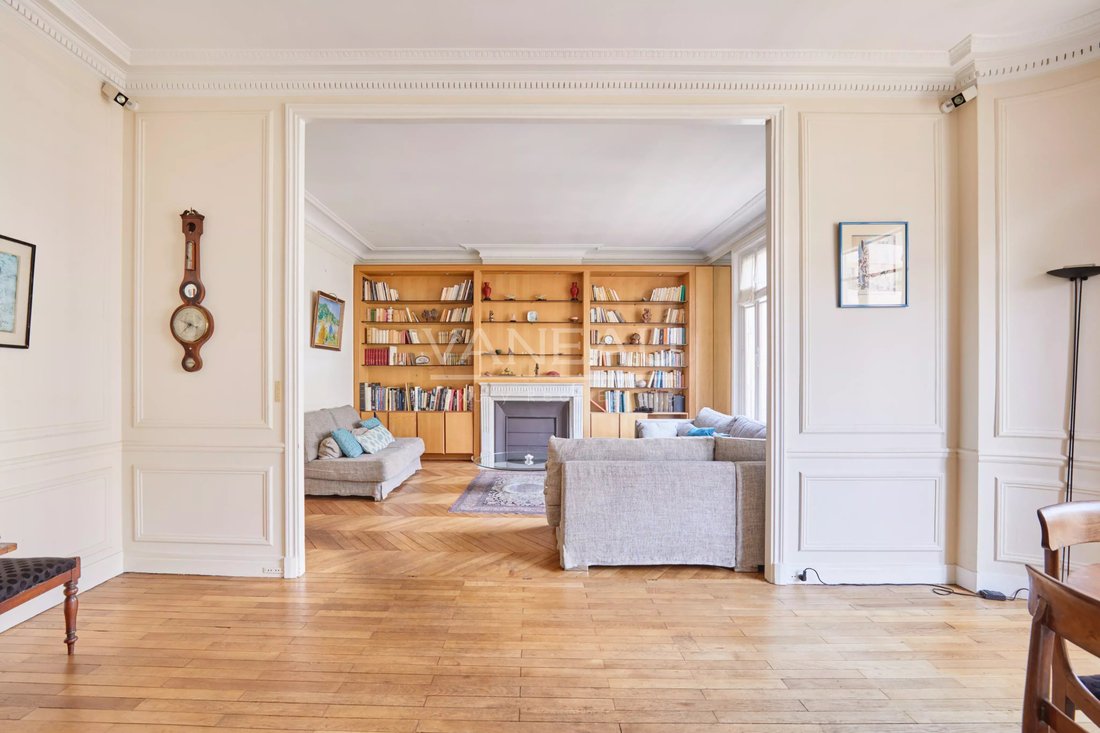 Apartment in Muette Nord, Paris 16e Arrondissement, Paris 4 - 18003873