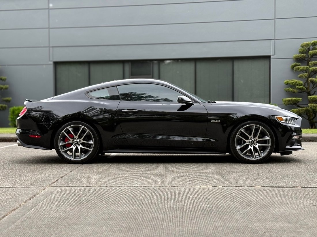Coupe in Kent, WA, United States 2 - 18003728