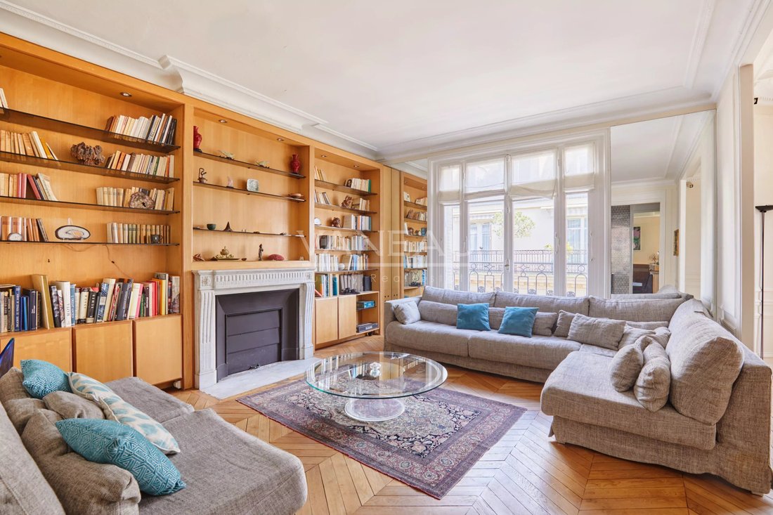Apartment in Muette Nord, Paris 16e Arrondissement, Paris 5 - 18003873