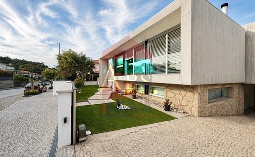 House in Valbom (Sao Pedro), Passo e Valbom (Sao Martinho), Braga, Portugal 1