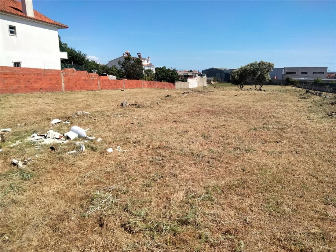 Land in Rio de Mouro, Lisbon, Portugal 3 - 18003809