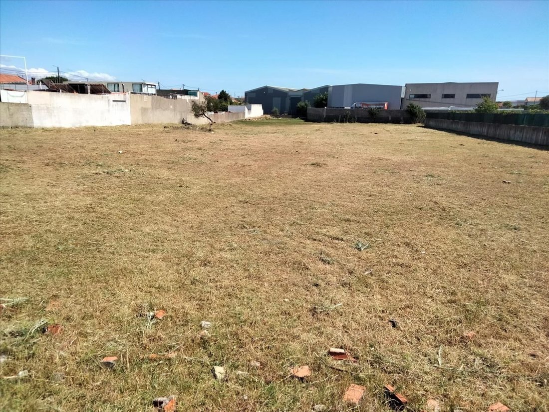 Land in Rio de Mouro, Lisbon, Portugal 2 - 18003809