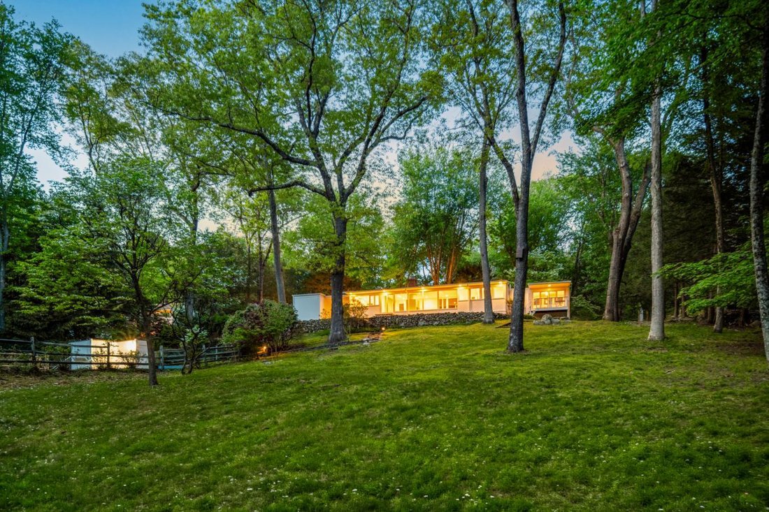 House in Weston, Connecticut, United States 1 - 18003782