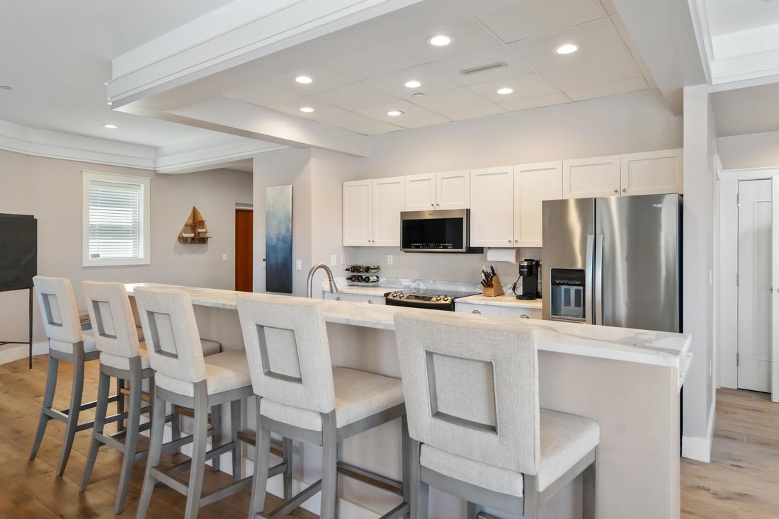 Condo in Petoskey, Michigan, United States 3 - 18003672