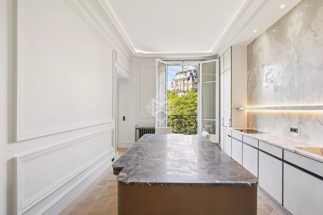 Apartment in Chaillot, Paris 16e Arrondissement, Paris 3 - 18003937