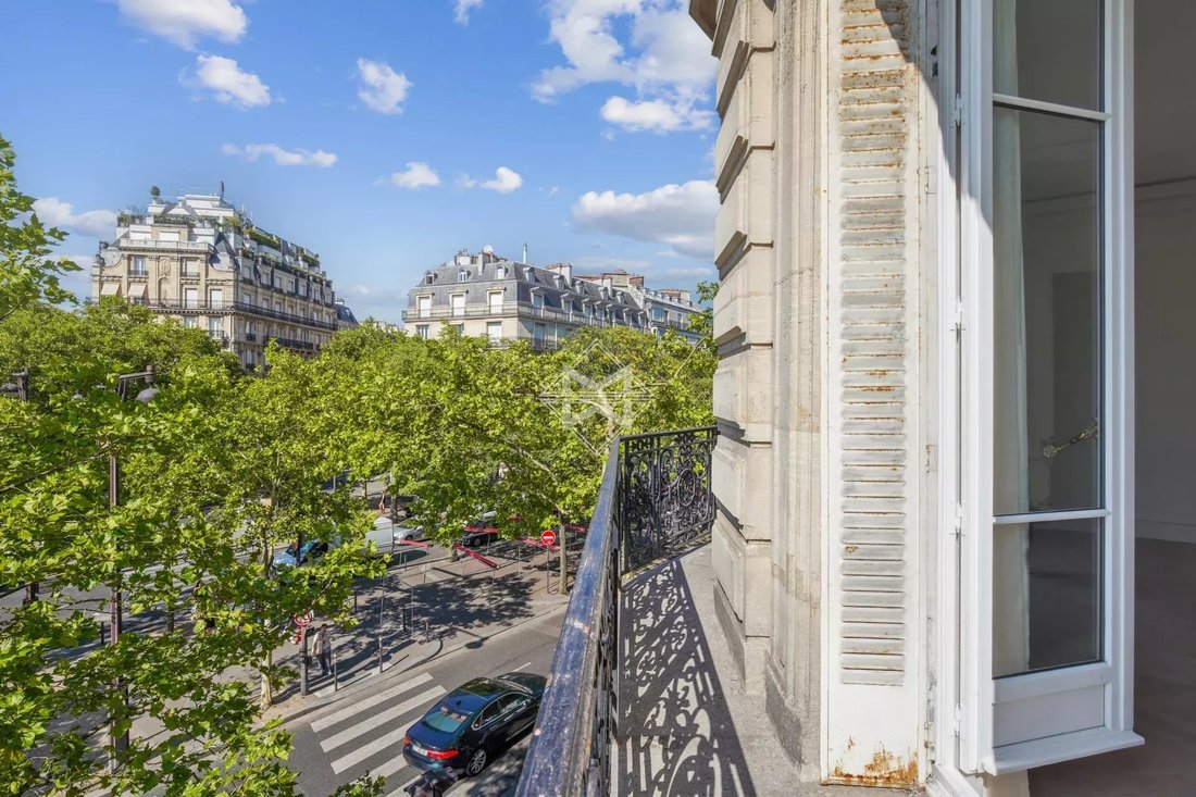Apartment in Chaillot, Paris 16e Arrondissement, Paris 5 - 18003937