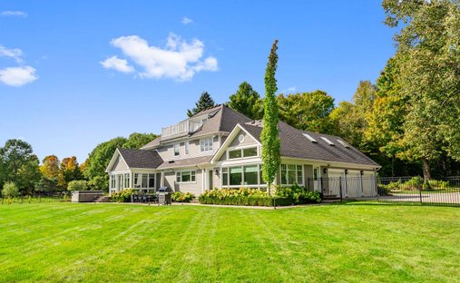 Estate in Burlington, Ontario, Canada 1