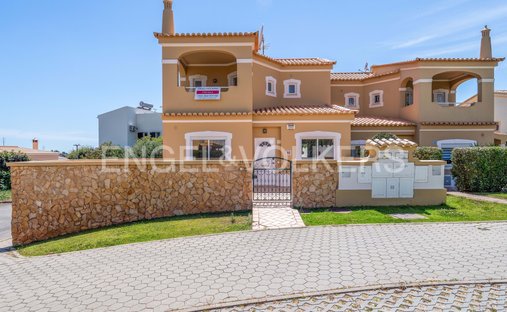 Villa in Portimao, Algarve, Portugal 1