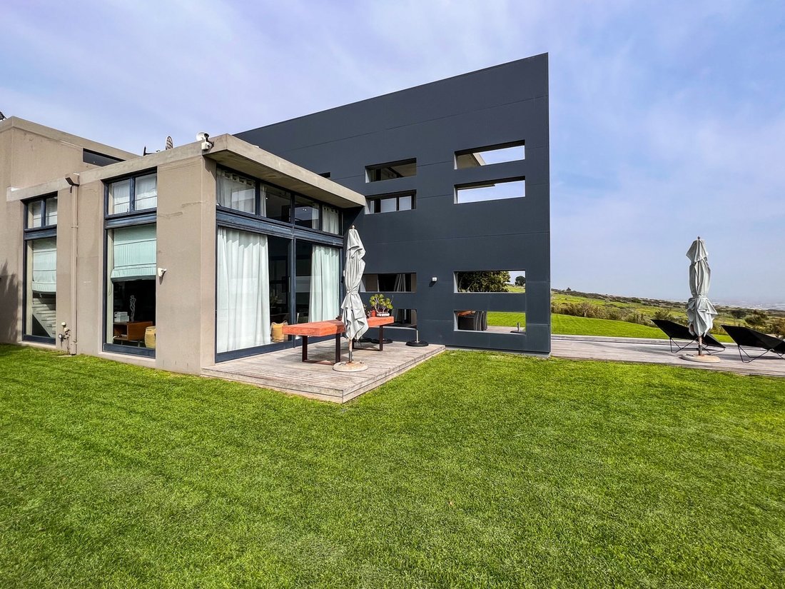 Farm Ranch in Amandelrug, Cape Town, South Africa 2 - 18004199