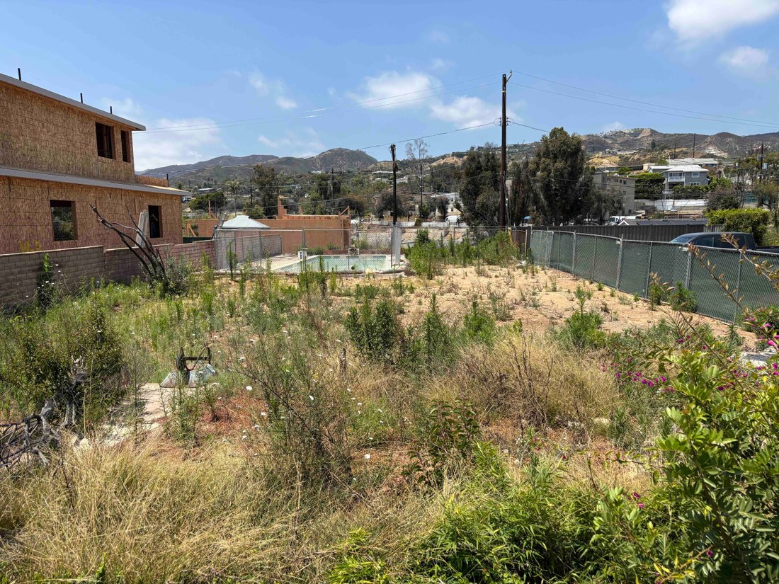 Land in Los Angeles, California, United States 2 - 18004375