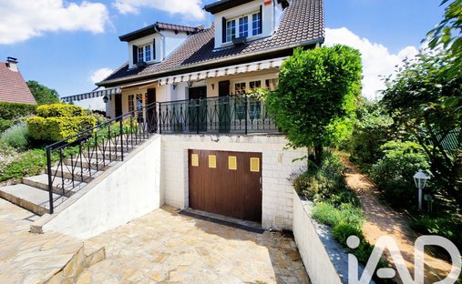 House in Gallieni, Conflans-Sainte-Honorine, France 1