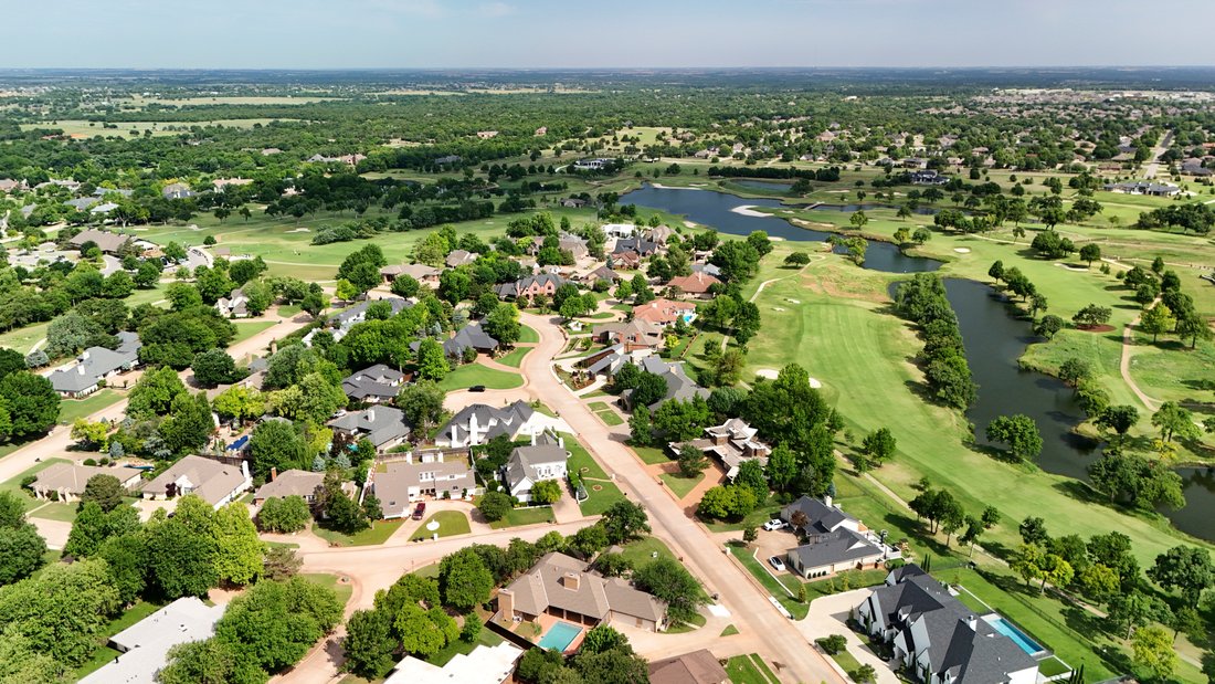 Edmond, Oklahoma, United States 2 - 16809657