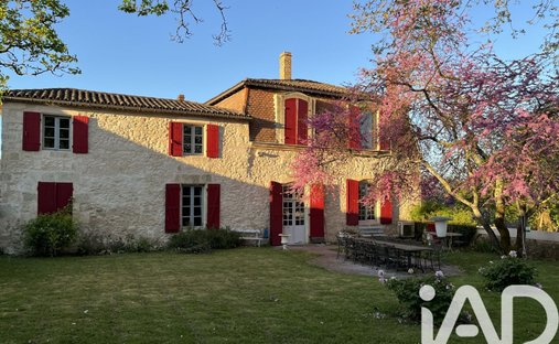 House in Bouglon, Nouvelle-Aquitaine, France 1