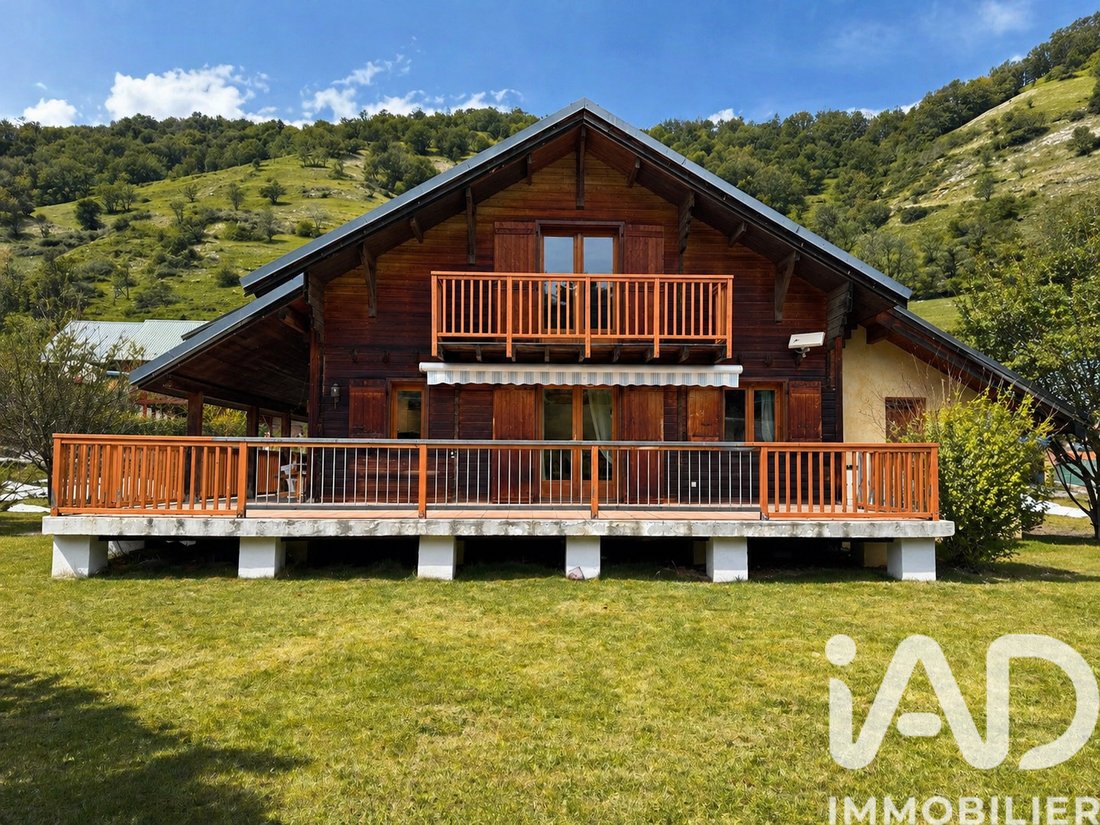 Valloire, Auvergne-Rhône-Alpes, France 2 - 17768234