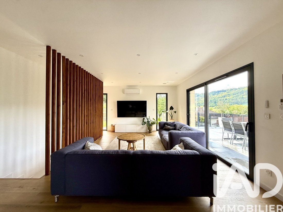 House in Montaigu, Bourgogne – Franche-Comté, France 1 - 18006087