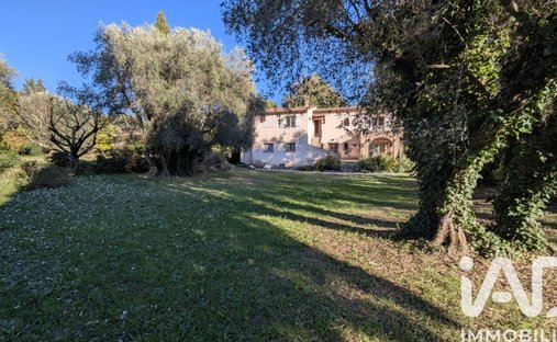 Haus in Le Rouret, Provence-Alpes-Côte d'Azur, Frankreich 1