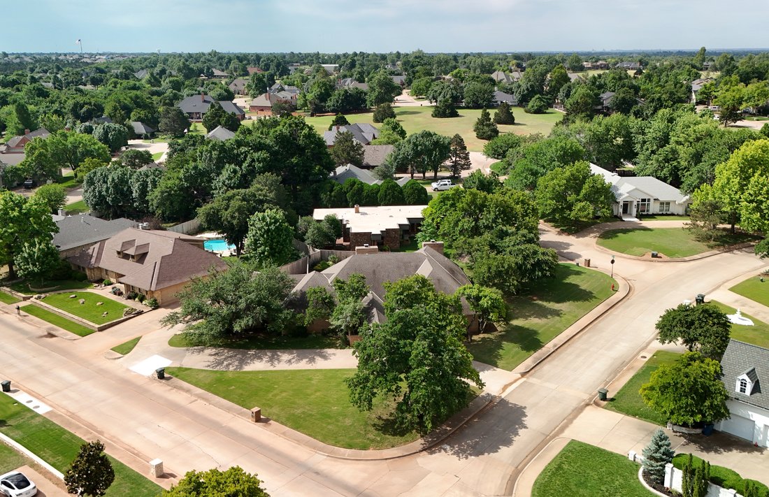 Edmond, Oklahoma, United States 4 - 16809657