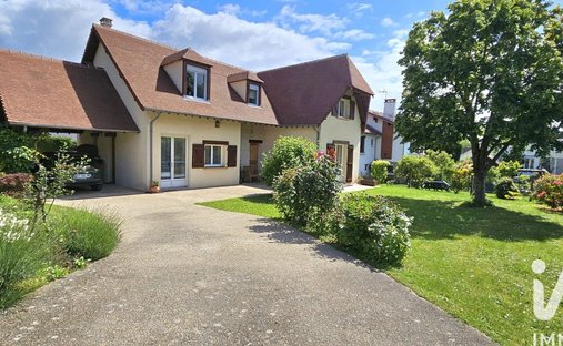 Casa a Villaggio, Bouffémont, Francia 1