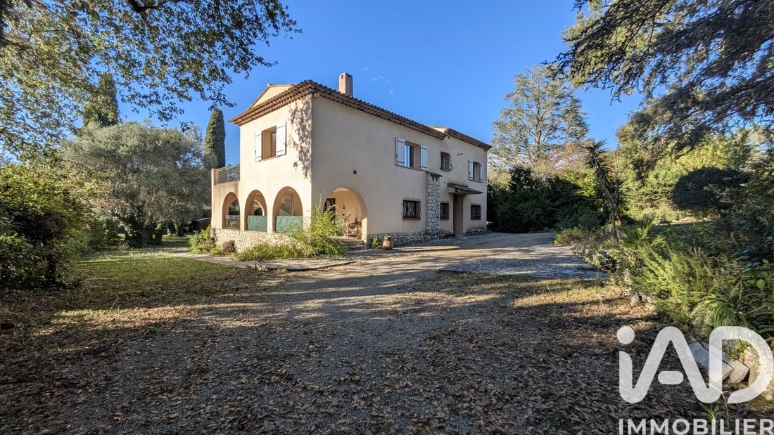 House in Le Rouret, Provence-Alpes-Côte d'Azur, France 2 - 18006045