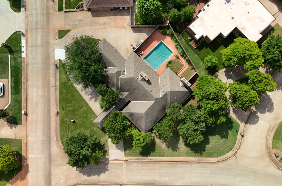 Edmond, Oklahoma, United States 3 - 16809657