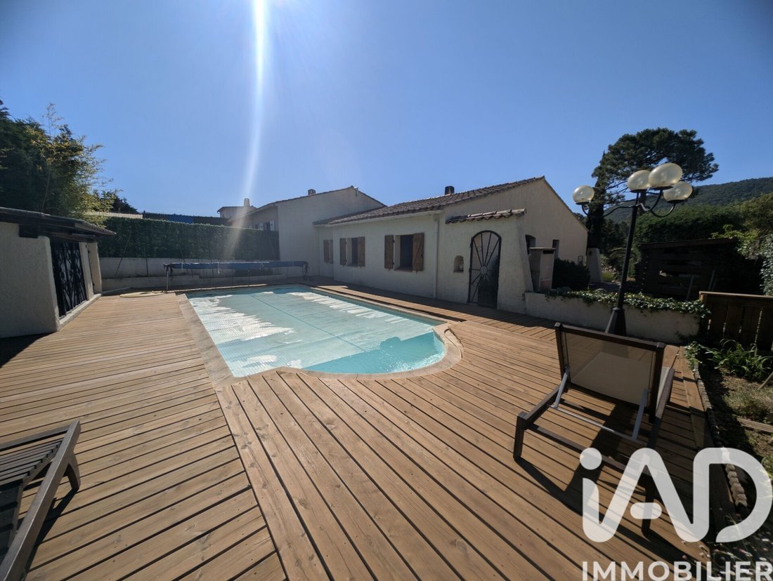 House in La Môle, Provence-Alpes-Côte d'Azur, France 1 - 17958983