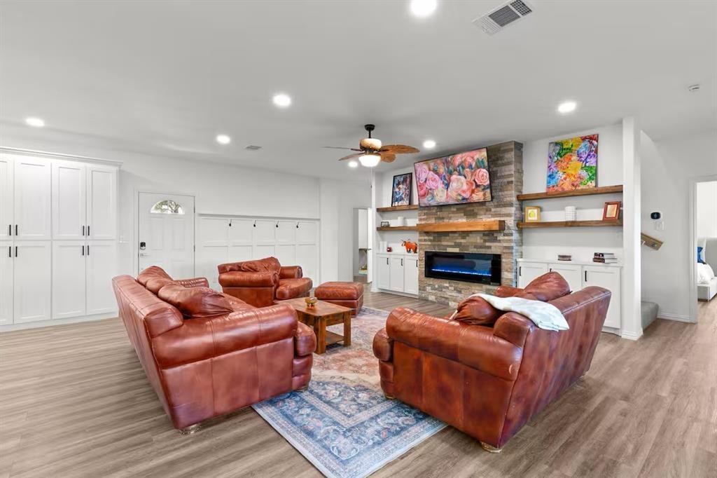 House in Brownwood, Texas, United States 2 - 18004330