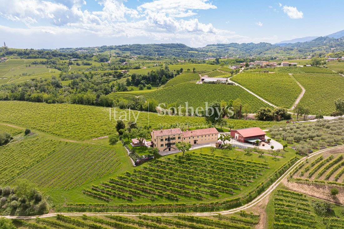 House in Vittorio Veneto, Veneto, Italy 3 - 18004278
