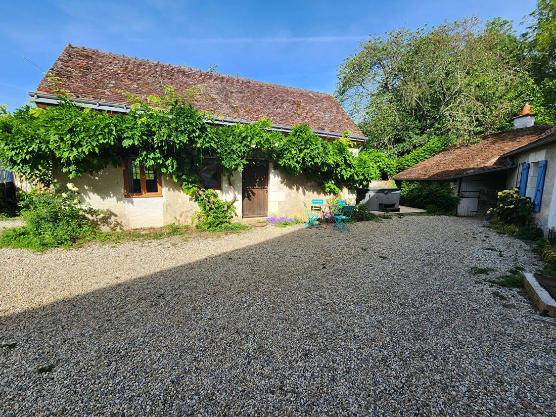 Villa in Perrusson, Centre-Val de Loire, France 2 - 18004064