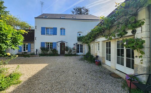 Villa a Perrusson, Centro-Val della Loira, Francia 1
