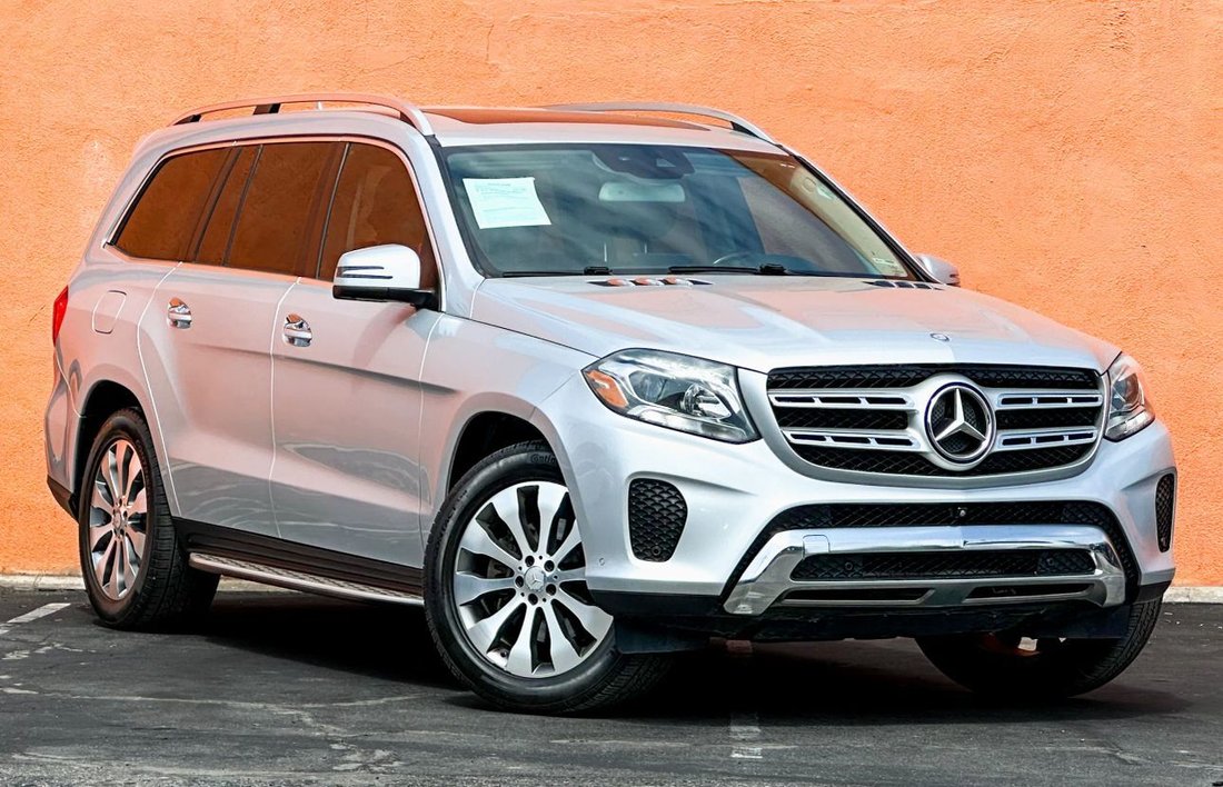 Suv in El Monte, CA, United States 1 - 18004168