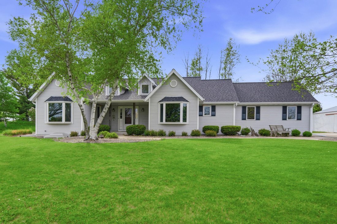 House in Cedar Grove, Wisconsin, United States 3 - 18004462