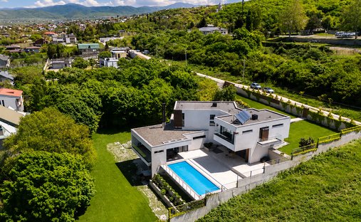 Villa à Saguramo, Mtskheta-Mtianeti, Géorgie 1