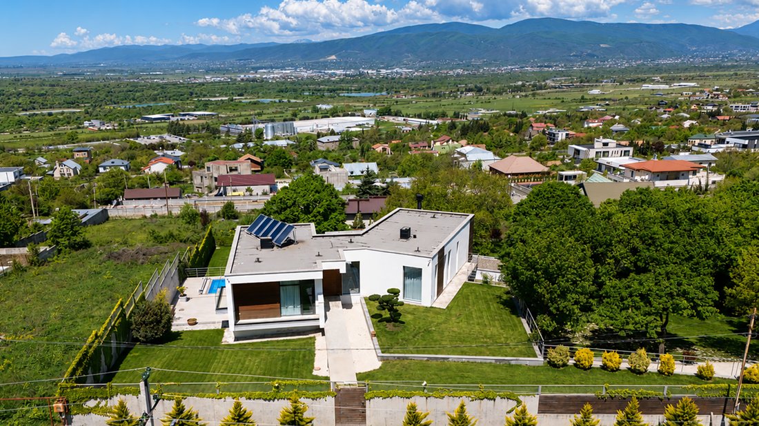 Villa in Saguramo, Mtskheta-Mtianeti, Georgia 2 - 18012067