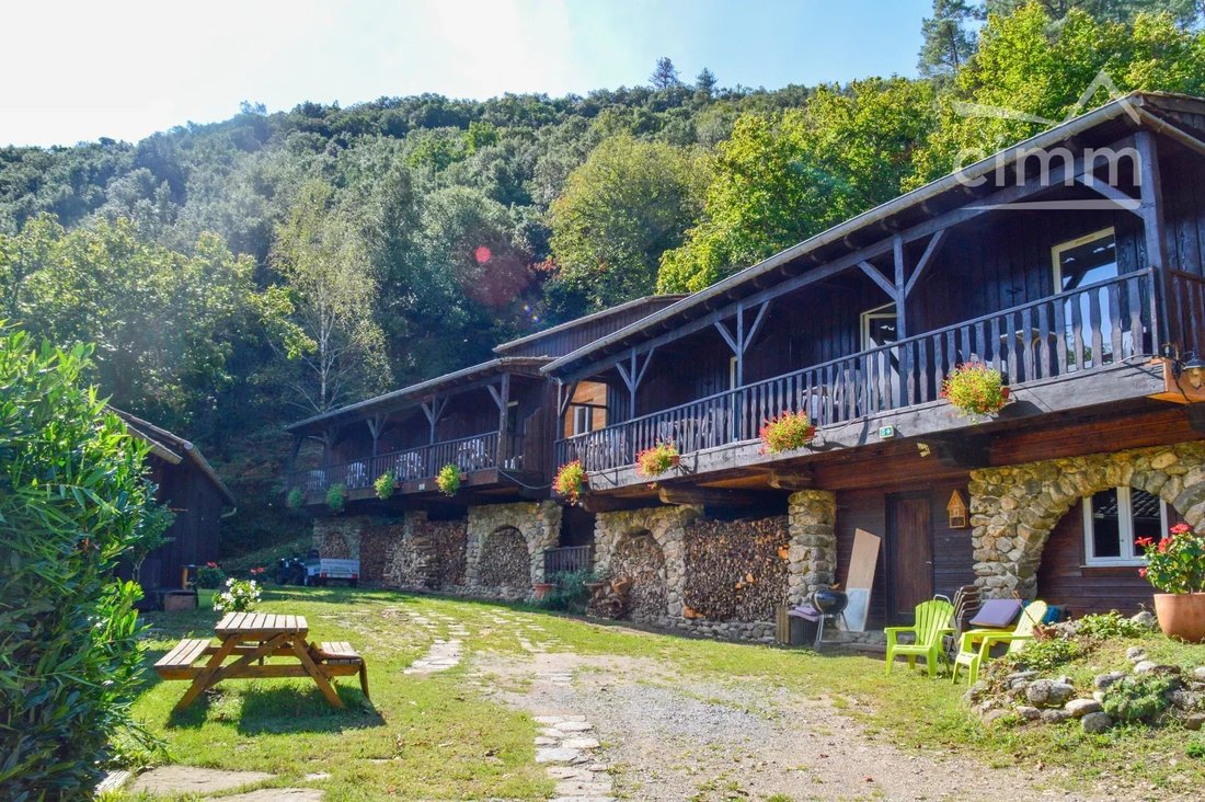 Beaumont, Auvergne-Rhône-Alpes, France 2 - 18005805